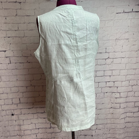 St Tropez west pale blue linen sleeveless button down blouse size medium - Picture 3 of 5